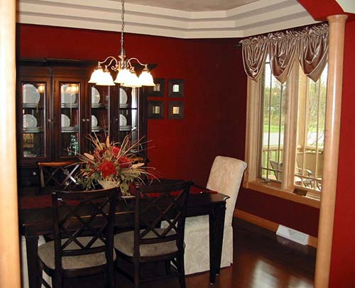 dining room with moldings